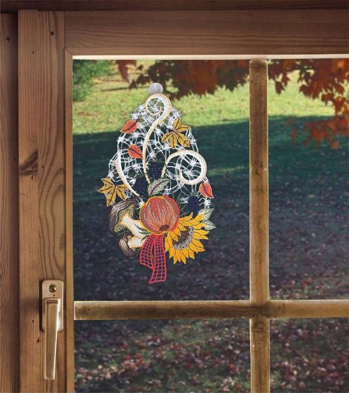 Spitzenbild Herbstzeit am Fenster