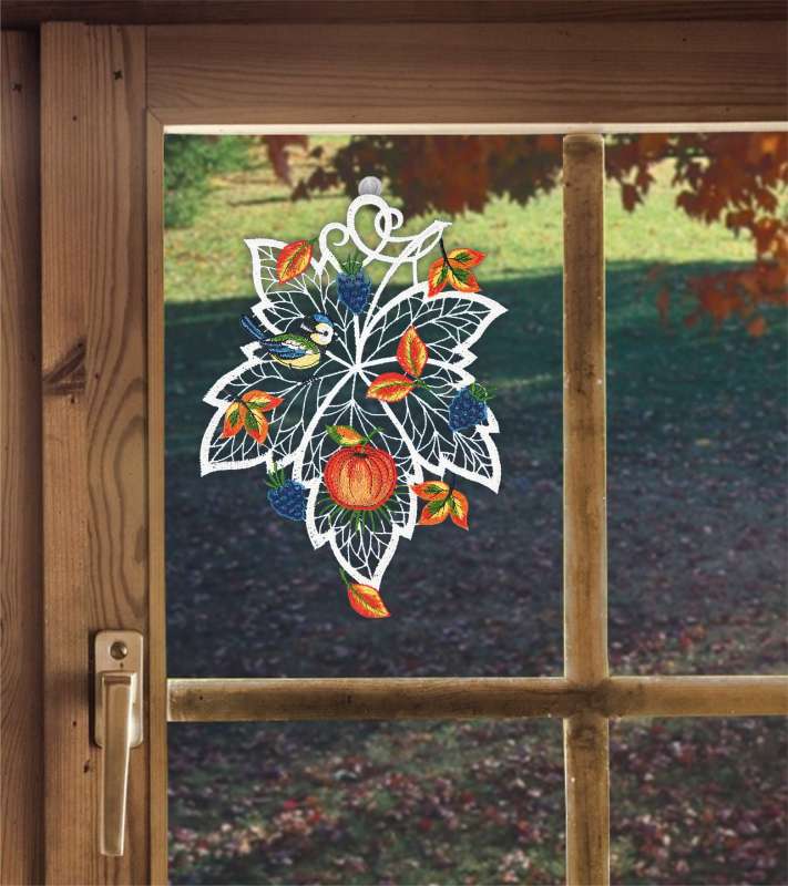 Fensterbild Herbstwind am Fenster dekoriert
