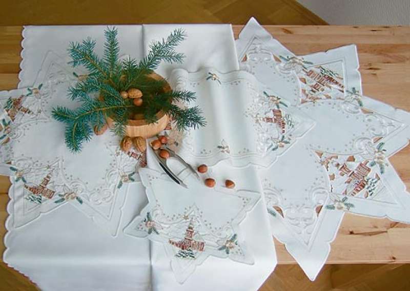 Weihnachtstischdecke WINTERKIRCHE eckig Plauener Spitzendecke zur Weihnachtszeit Tischläufer Weihnachten