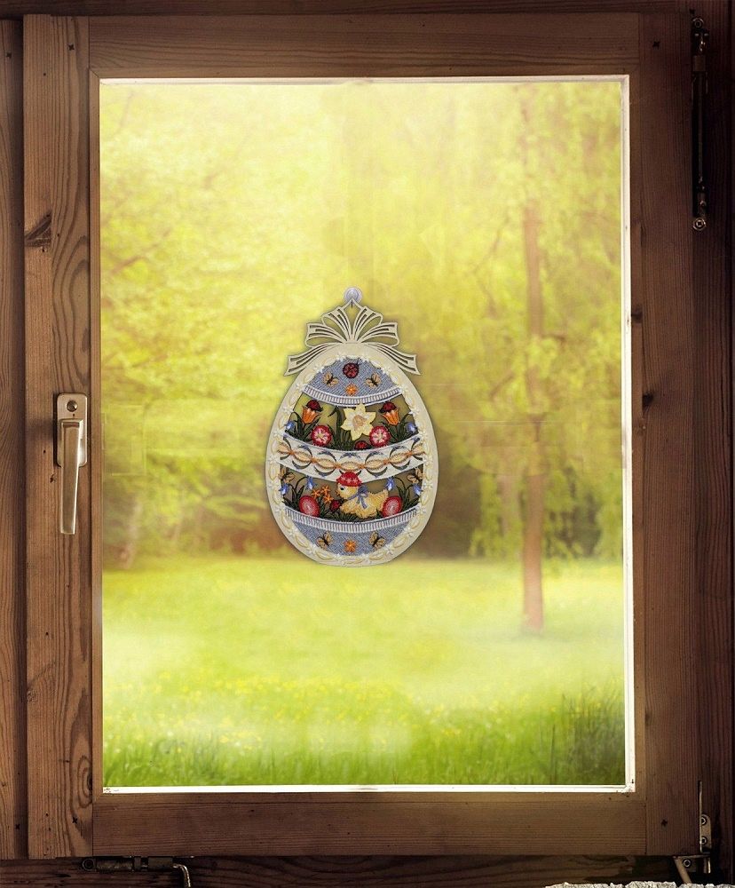 Fensterbild Verziertes Osterei Holzanhänger mit Plauener Spitze Frühlingsdeko