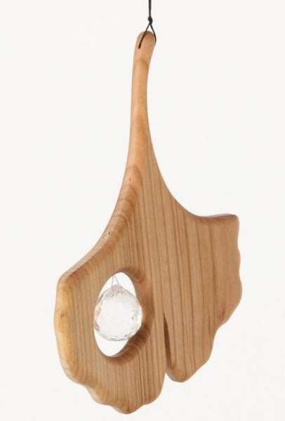 Fensterbild Holzhänger Ginkgo mit Kristall Mobile Harmonieobjekt