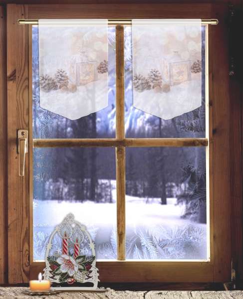Scheibenhänger winterliche Laterne am Fenster
