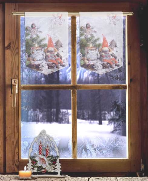 Scheibengardine Weihnachtswichtel dekoriert